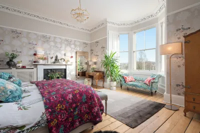 Eskbank Terrace Spacious House Hotels near Camping at Dalkeith Country Park, Edinburgh