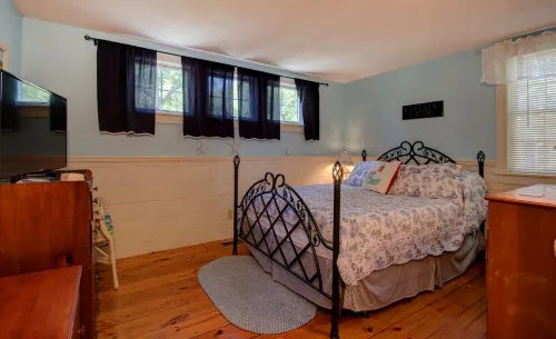 Hyannis Port Cottage with Ocean Views and Access to 3 Beautiful Ocean Beaches!