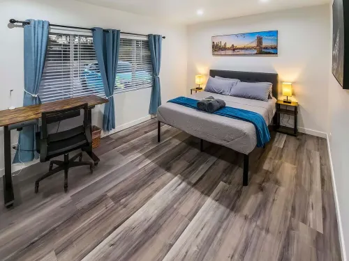 The Shalimar Casita, Fits 6 Guests, Smart Tvs, Remodeled Unit, Full Size Kitchen