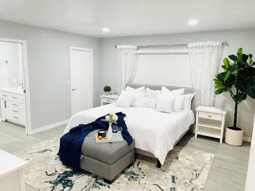 Modern Home in Baldwin Park-Central to All Attractions