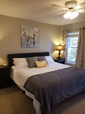 Lake Hartwell Waterfront Getaway