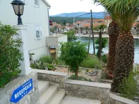 Apartments and Rooms Darinka