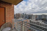 Beautiful 2Br Condo at Pentagon City