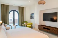 Mina Hotel and Residences by the Torch Отели в г. Доха Порт