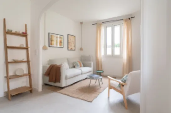 Palais Notre Dame des Pins - Beach and Croisette