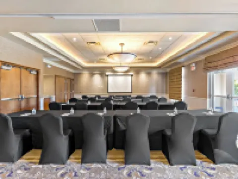 The Inn at Charles Town / Hollywood Casino Hotels in Jefferson County