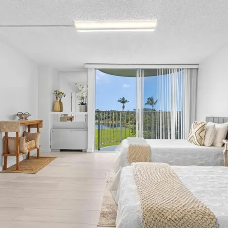 Amazing Ocean & Park Views -  Pool & AC