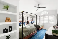 Heated Pool. Spacious Home w Lake Views. Sleeps 16 with tons of entertainment!