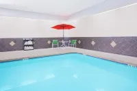 カユガ ブル ホテル - プール