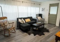 Farmhouse bed and bath with pool and hot tub