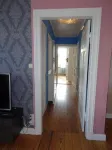 Excusive old building DG 80m² center within walking distance, 2 bedrooms, fireplace, XXL sofa
