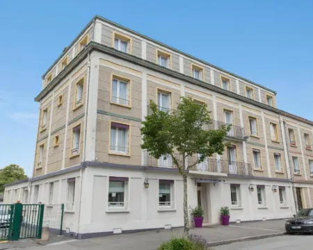 ดิ ออริจินัล ซิตี้ โฮเทล เคลร์เรีย โลริย็อง โรงแรมในลอริยองต์