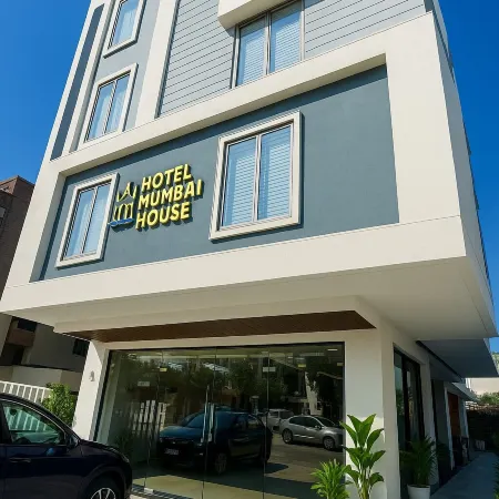 Hotel Mumbai House,Lig Square