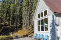 Alpenglow Ridge Forget-Me-Not Hotels in Healy