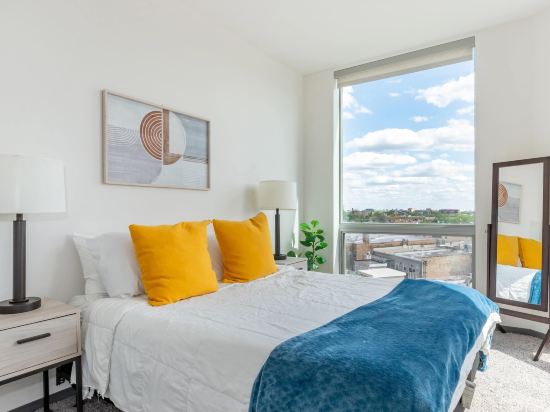 New & Modern  Lux City Escape