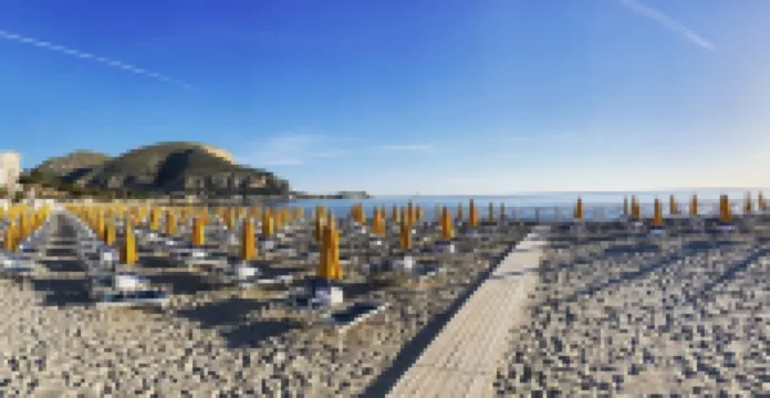 Mondello Beach just 90 meters from the sea. Apartment in a Liberty style villa