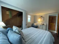 A Cozy Nautical Nest on Lincolnville Beach Hotels in Lincolnville