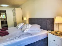 Julia Hotels in Caslano