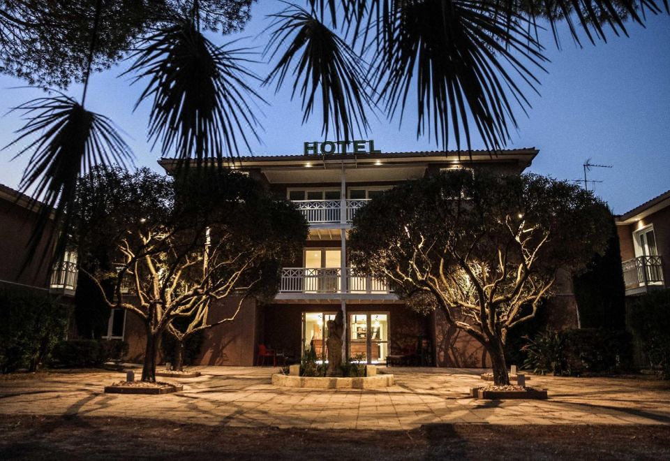 hotel overview picture