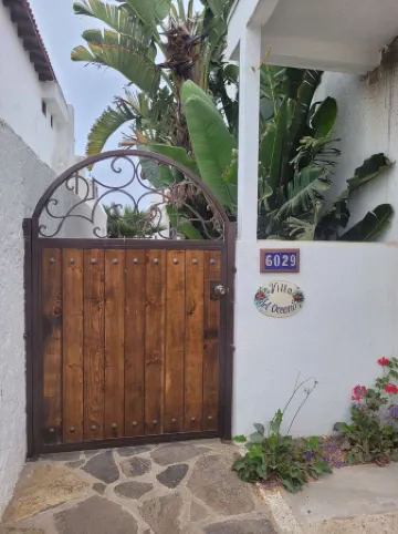 Villa del Oceano, Oceanside Villa w/ Private Pool and Panoramic Views in Bajamar