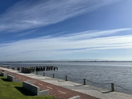 A sua Casa Para Umas Férias Tranquilas Entre a ria e o Mar!