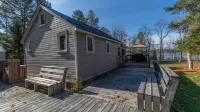 Two Bedroom Cottage with Loft Close To Bala