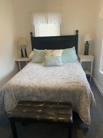 Family Fun & Sun in Bolton - walking distance to town, beaches, & lake