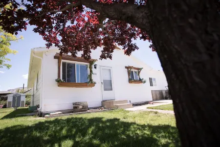 The Sweet Peach Studio Apartment