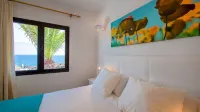 REYES Natur - Villa on the seafront