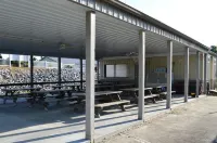 Lake house in Pirate's Cove Pet friendly with large outdoor entertainment area