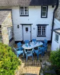 Charming  Listed Thatched Cottage with parking and short walk to sandy beach . Hotels near Crantock Beach