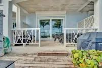 Blues Point Beach Front Gem - Right on the Sand at Palm Cay