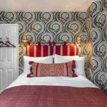 Spacious Luxury Georgian Townhouse in the heart of Bath Rooms