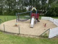 Appt 4/5 Personnes Avec Piscine Tennis et Aire de Jeux
