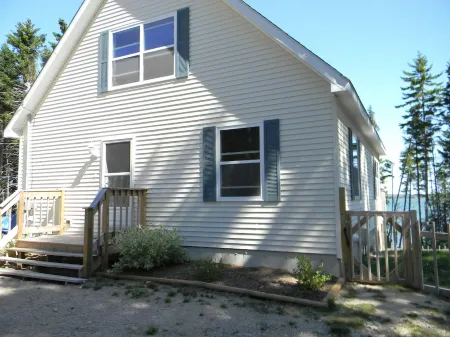 Large Oceanfront house in Gouldsboro, Maine near Acadia NP; Views!