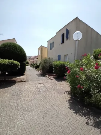 Comfortable vacation home, 5 minutes from the beach