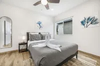 Newly Remolded 1 Bed Pacific Beach Home Hotels near Mission Bay Park