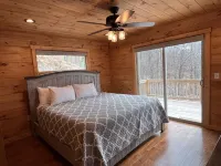 Spectacular Mountain Views w/Pool table and Fire pit!