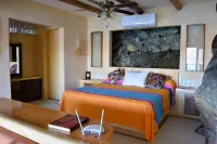 The owners of sailing catamaran "Picante" bring you a slice of paradise Hotels in Zihuatanejo