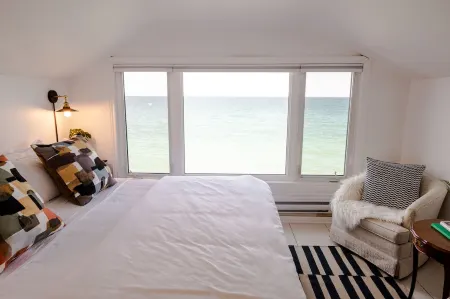 Stunning House on the Water's Edge