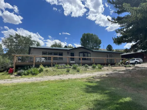 Toots and Elmer’s Beautiful home on the Wind River