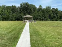 Escape to Nature: Exquisite Retreat Perfect for Gatherings near Charlottesville