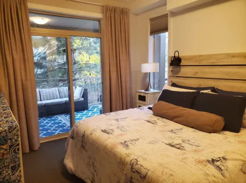 Waterfront Condo Right On Okanagan Lake