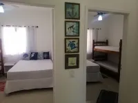 Morada da praia excellent house for rent Wi-Fi and air for your comfort Hotel in zona Foz do Rio Guaratuba