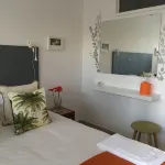 Comfortable, sunny & cozy near the beach and close to Lisbon