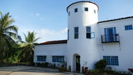 Oceanfront Spanish Villa - FREE Starlink Wi-Fi Отели рядом с достопримечательностью «Royal Palms 1 Panglao Island»