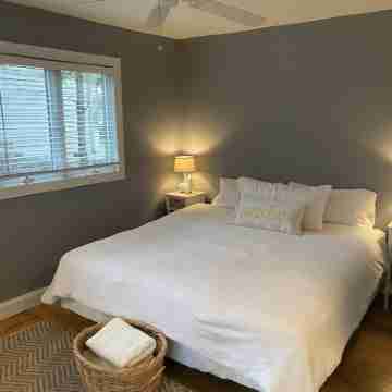 4 Bedroom 3 Bath Spacious House on Golf Course blocks from the Beach! Rooms