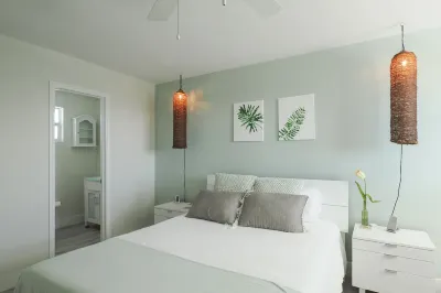 Ocean front 2 bedroom condo with pool