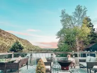 Nordic Style Private Riverfront Cottage with Heated Pool & Hot Tub