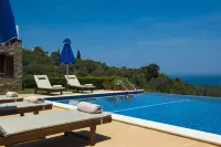 Villa with Private Pool and Beautiful Aegean Sea Views - วิลล่า